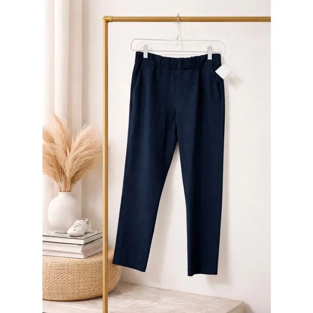 Vuori women's activewear bottoms XS